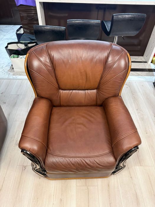 Продам кожаный уголок производства Беларусь