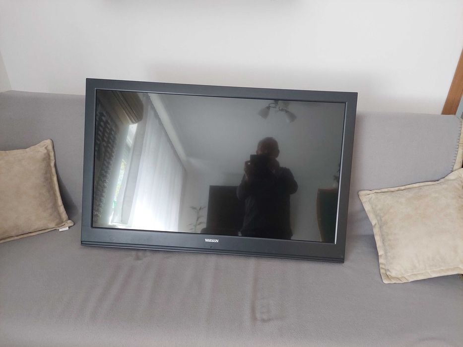 Tv Watson, diagonala 107 cm.