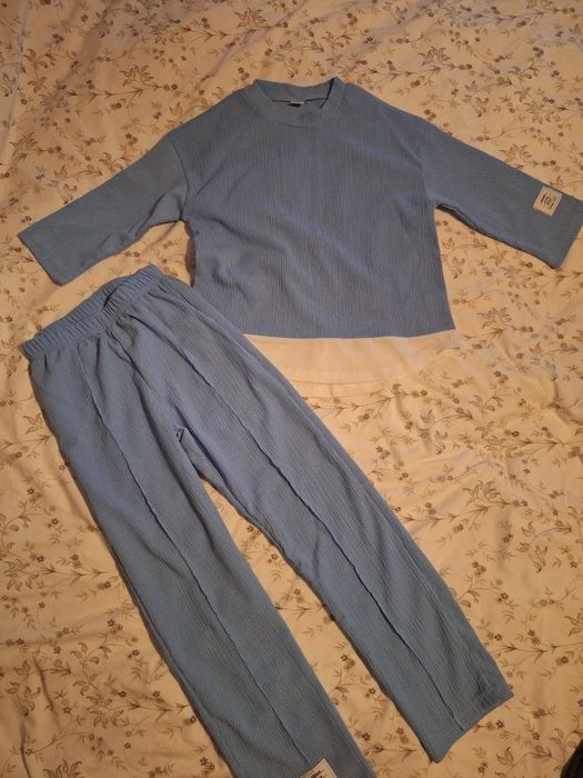 Lot 23 articole pentru fete 122-128