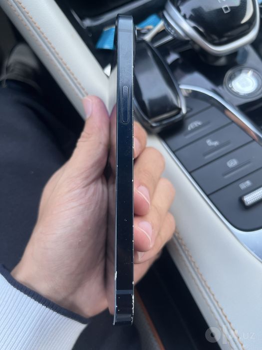 13 o’zi yomkisti 72 KH/A ochilmagan hamma joyi ishlid 246 GB to’q ko’k