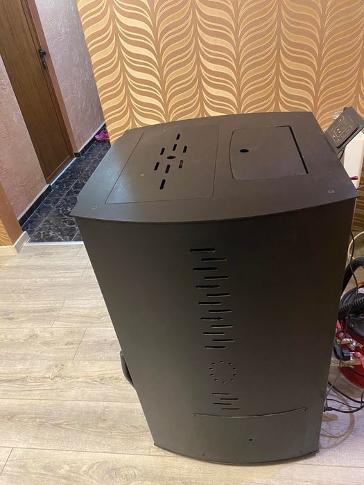 Пелетна камина с водна риза 18 kw