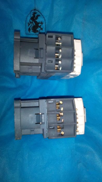 Времерелета TELEMECANIQUE,контакториTELEMECANIQUE,заключващи стопове