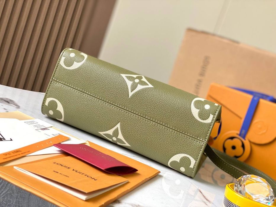 Geanta Louis Vuitton Onthego