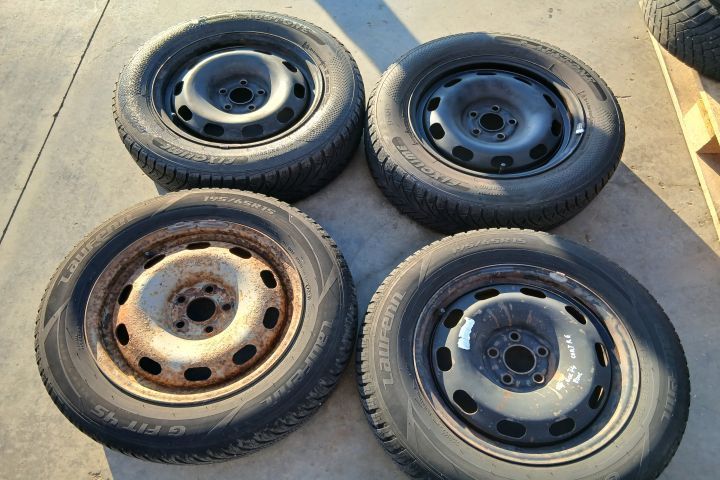 Jante tabla cu anvelope 15 - set 1J0601027Q 195/65 R15 6JX15H2 ET38 1