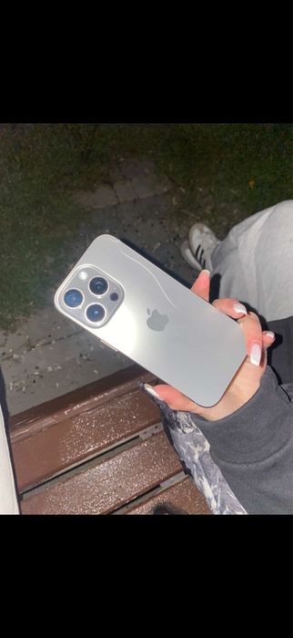 Iphone 16 Pro 128 GB Natural Titanium