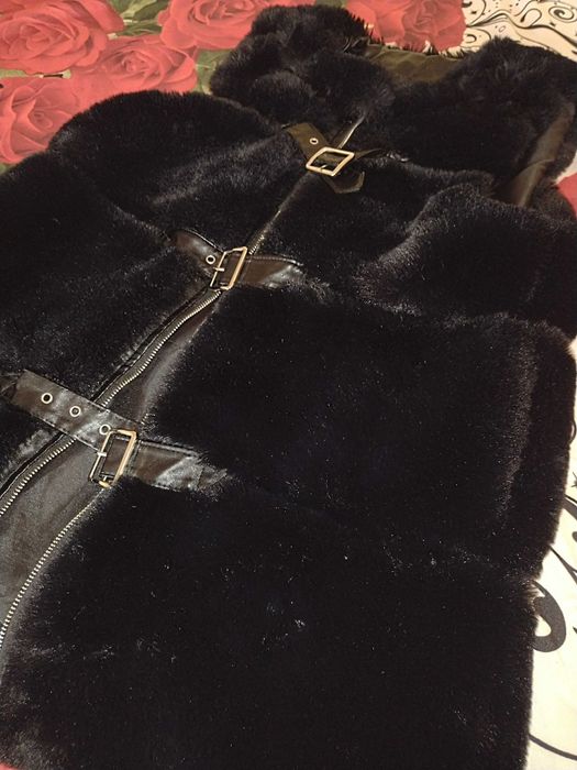 Дамски пухкав елек