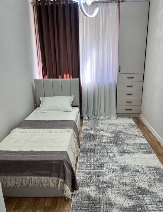 Квартира 3 комнаты, 70м² Юнусабадский район, Ц-5 школа Эрудит