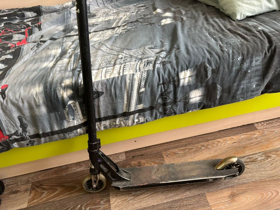 Трюковой самокат