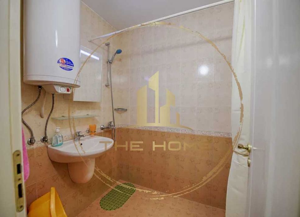 Топ Локация 3 стаен Спортна Зала