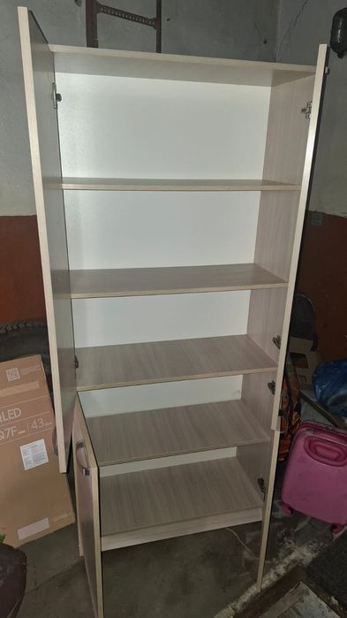 Продам комплект мебели для офиса