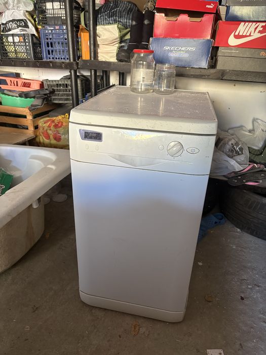 Продам посудомойки Candy и Indesit IDE 44