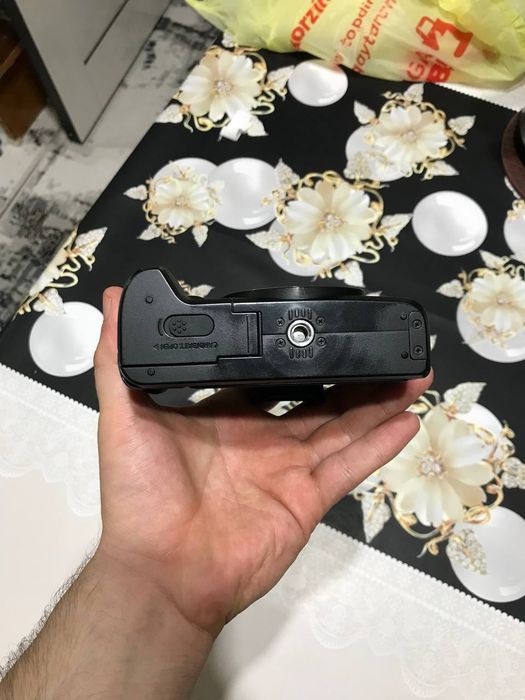 Canon m50 mark 2 sotiladi