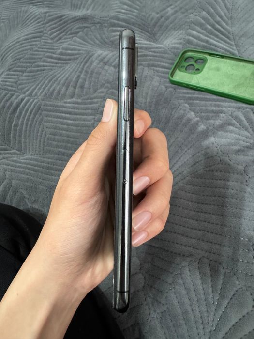 Продаю Iphone xs