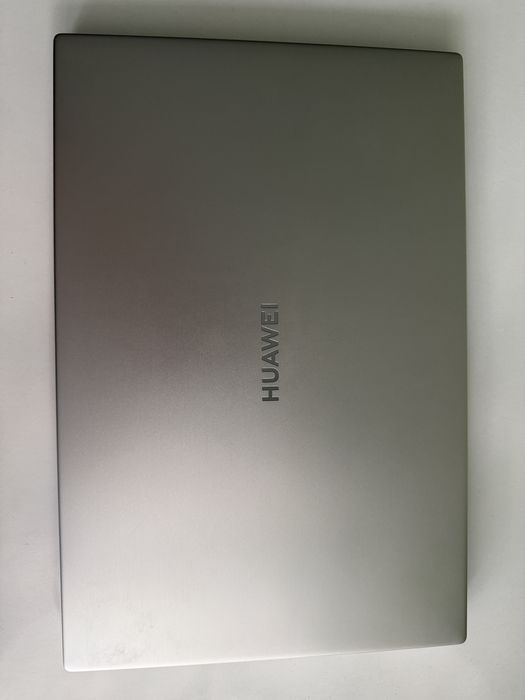 Huawei Matebook D14 - 8GB RAM, 447GB SSD