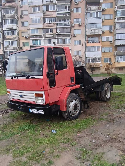 Пътна помощ камион