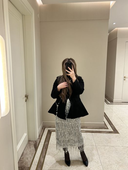 Юбка на корпаротив