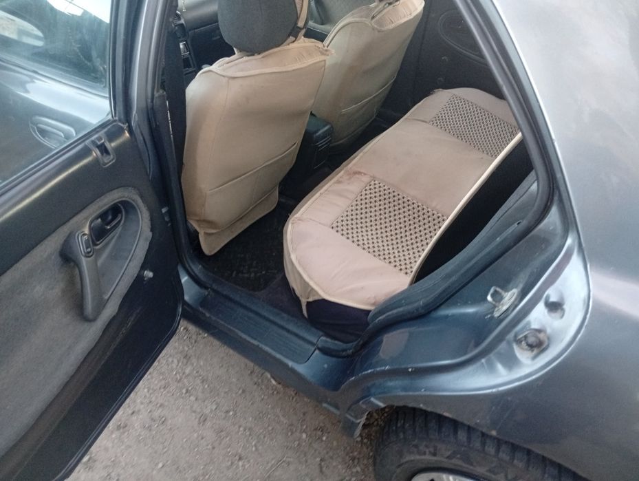 Продам машину mazda 626 Кронос девяносто шестой год.