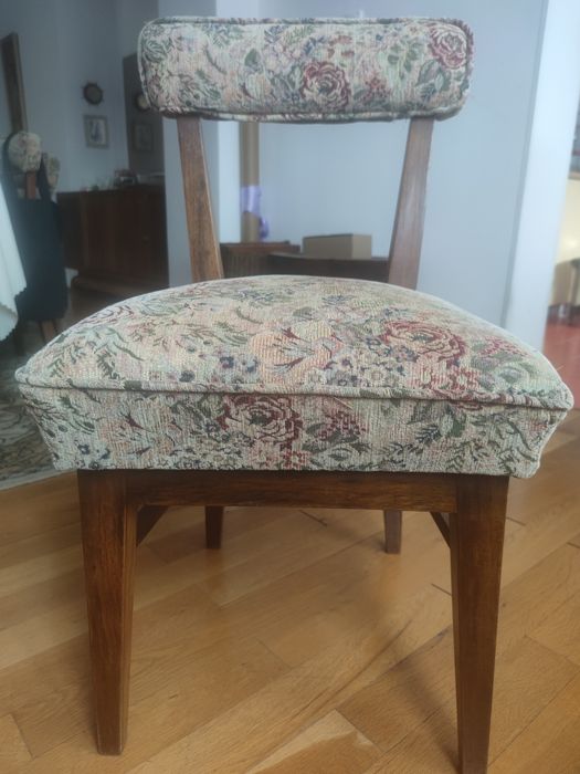 Столове за дневна и кухня