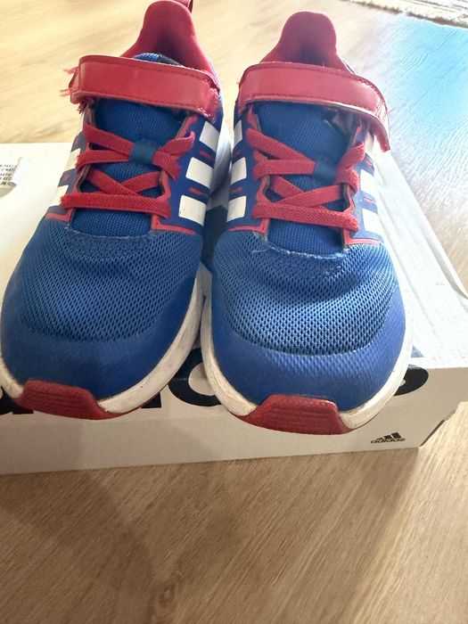 Кроссовки adidas оригинал