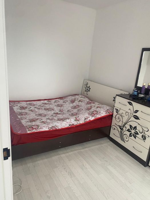 Продается спальный гарнитур