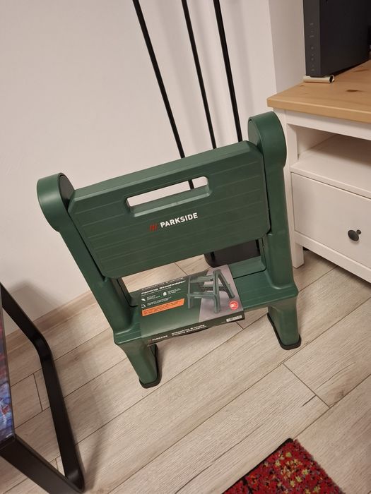 Scara pliabila 2 trepte,150 kg sarcina,ușoară si practica la orice