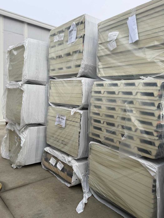 Panouri sandwich perete si acoperis