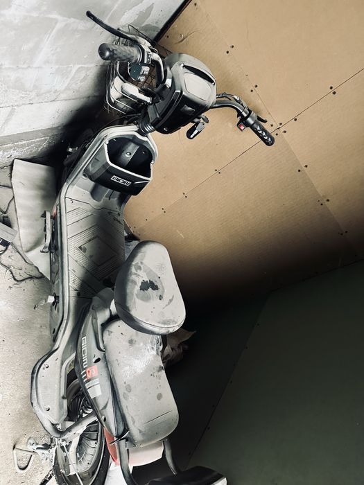 Электроскутер sk8