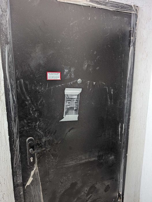 Продам входной дверь