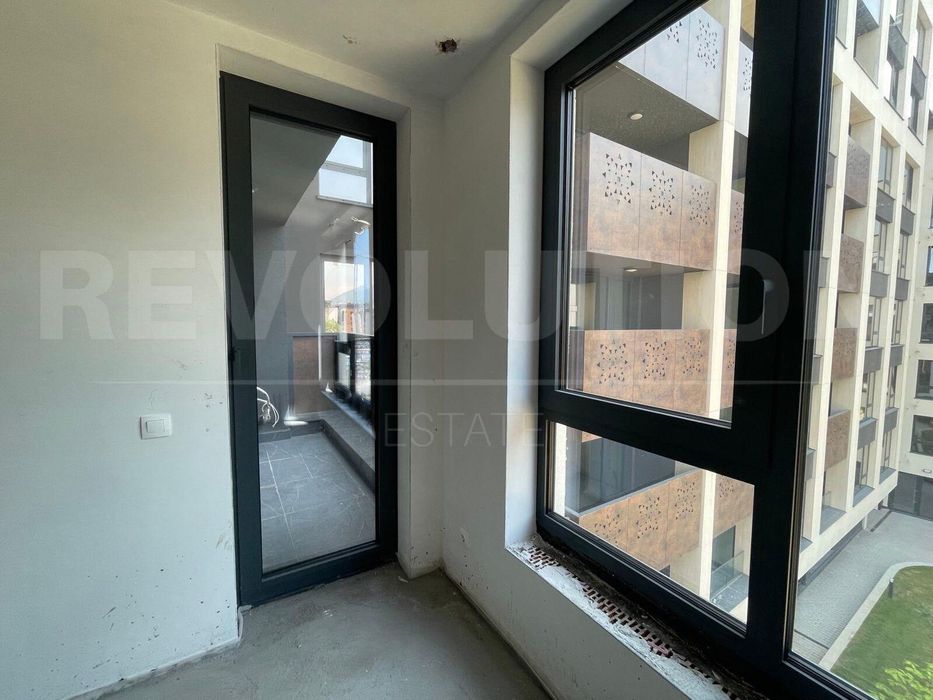 Продава се Тристаен апартамент в София, Кръстова вада - 102 кв.м за 3449 €/кв.м - Снимка #2