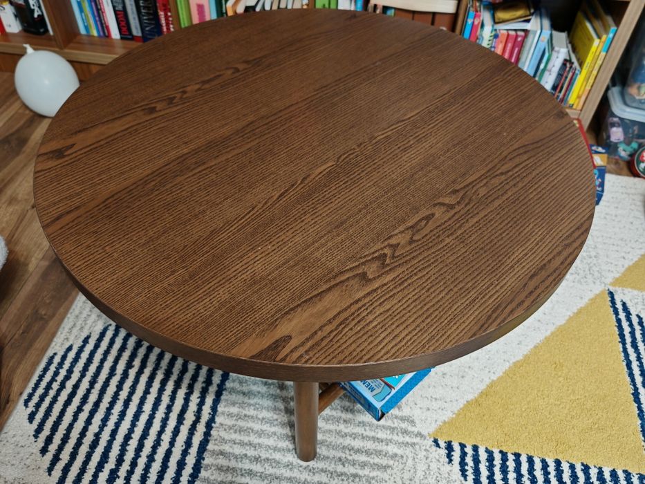 Masa rotundă Ikea de cafea