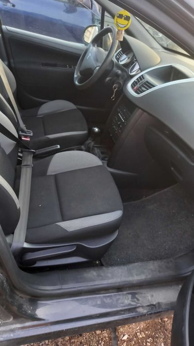 Пежо 207 1.4 16V НА ЧАСТИ