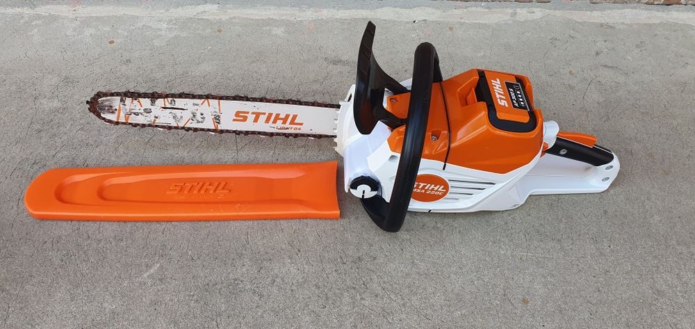 Stihl MSA.220 C.