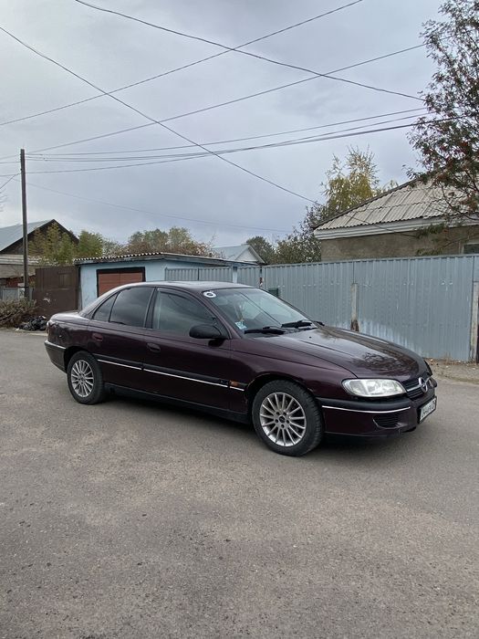 Opel Omega B 1994г. 2л 16кл, механика.