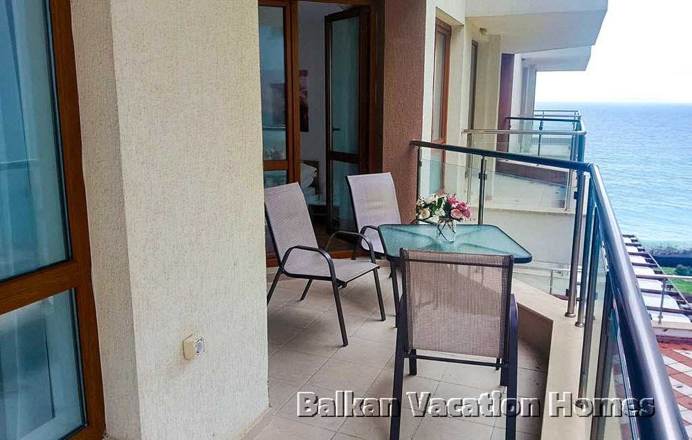 Апартамент на брега на морето в Бяла - на 50 м от морето!