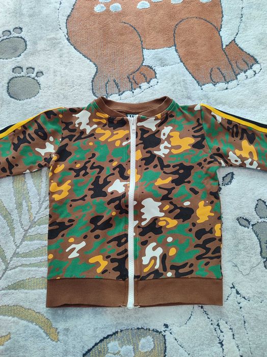 Детски дрехи в перфектно състояние