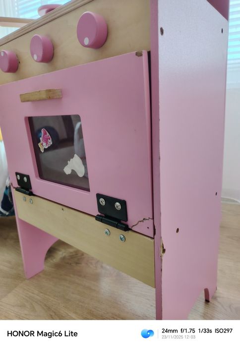 Продавам Дървена Декска Готварска Пдчка