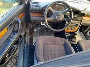 vand autoturism Audi 100 pentru pasionatii de marcă