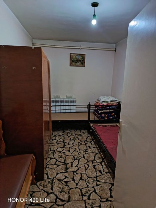 Чилозор хозиработ масчити йонида болларга 3 хона 400$