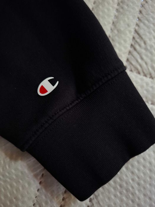 Champion почти нов детски ватиран суичър с качулка за 14-15 г