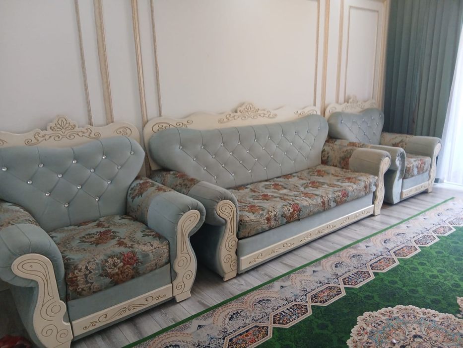 Мебель диван красивый синий цвет