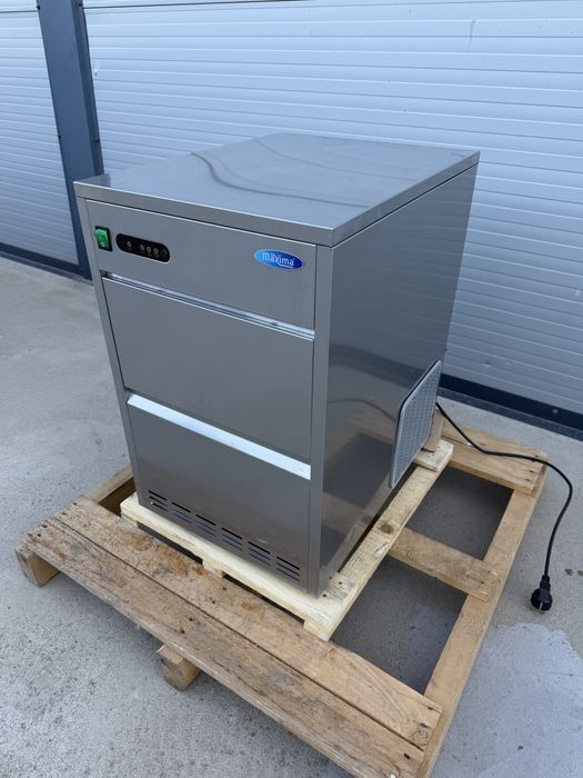 Masina de gheata Maxima 45 kg/24h, racire cu aer, stocare 7 kg - NEFOLOSITA