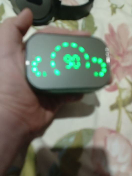 Продам наушник с экраном