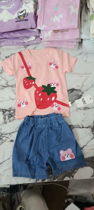 Bolalar va kattalar uchun Kiyimlar