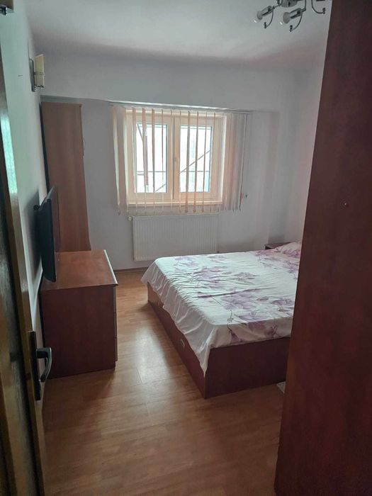 inchiriez apartament 2 camere Zona Industriala