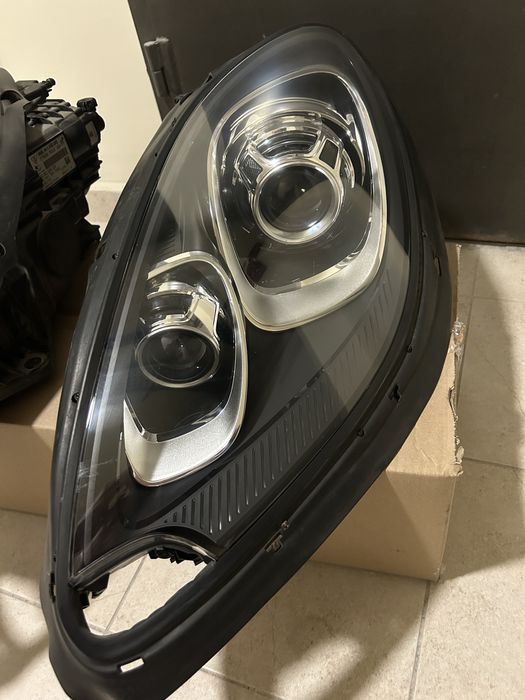 Porsche Macan Bi-Xenon фарове