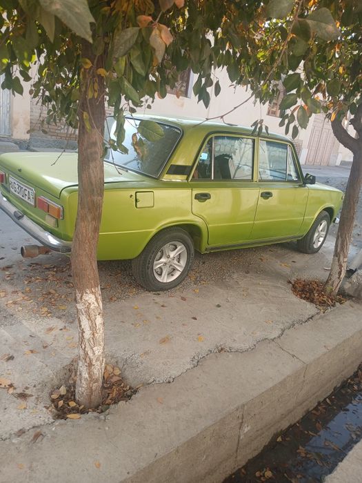 Jiguli sotiladi holati zur