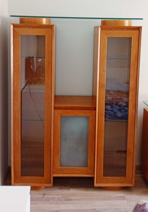 Секция, Витрина дърво и стъкло
