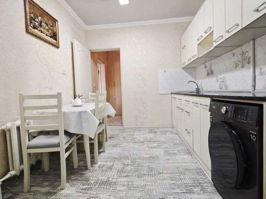 Сдаётся квартира 2/2/5 на М.Улугбеке, Максим Горький, ор-р: Бузбазар!