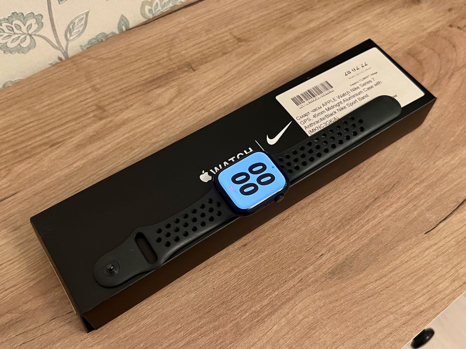 Apple Watch series 7 45mm Nike