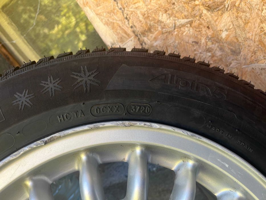 Зимни гуми Michelin Alpin 5 с джанти за BMW E36 15"